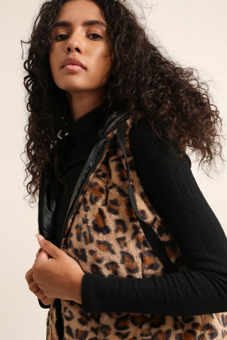 Image of SALE Sleeveless Hooded Reversible Leopard Fur Jacket