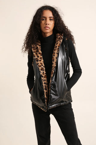 Image of SALE Sleeveless Hooded Reversible Leopard Fur Jacket