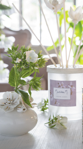 Image of Bud Vase Amour de Fleurs