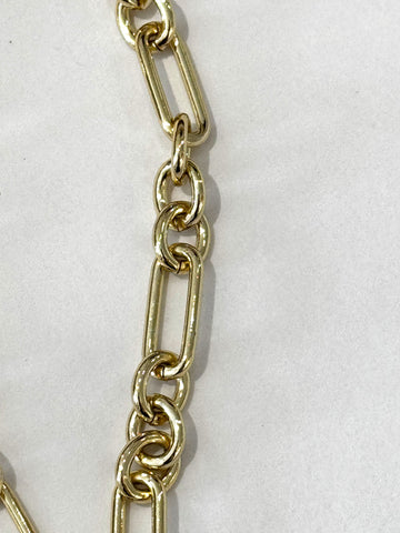 Image of Gold Short Chain Wristlet