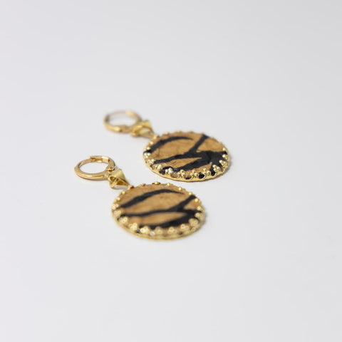Image of Tiger Earring