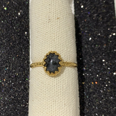 Image of Mini Amanda Ring