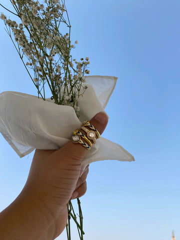 Image of Tila Ring - blue & ivory (s8)