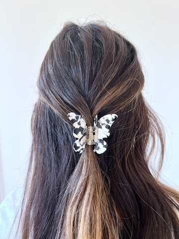 Image of Pink Butterfly Claw Hair Clip