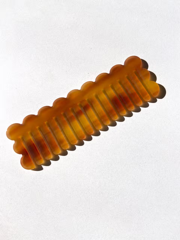 Image of Scalloped Acetate Hair Comb Pearl