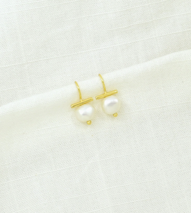 Baroque Pearl Gold Earring