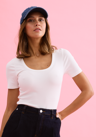 Image of Basic Top - White