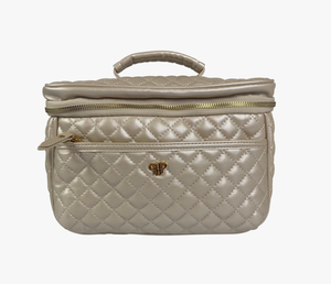 Classic Train Case - Pearl Quilted
