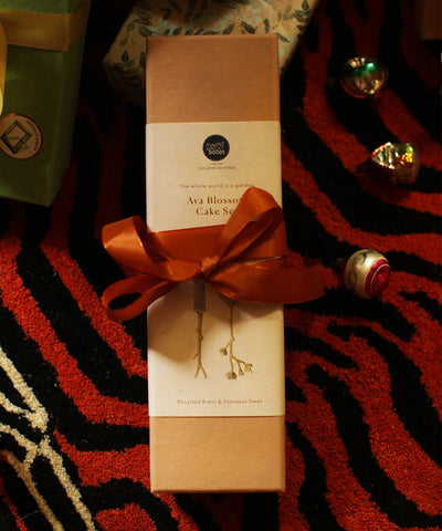 Ava Blossom Cake Set