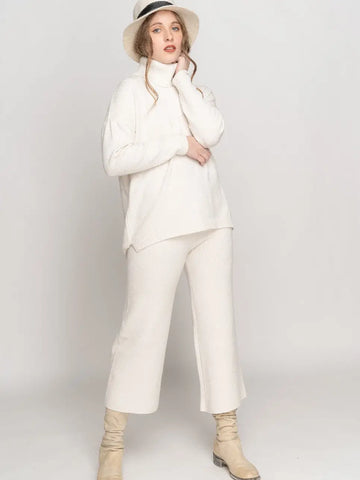 Image of Rolled Turtleneck Sweater - White